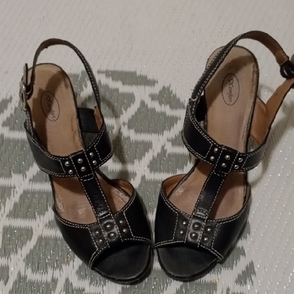 Elegant Black Slingback Sandals with Decorative Studs